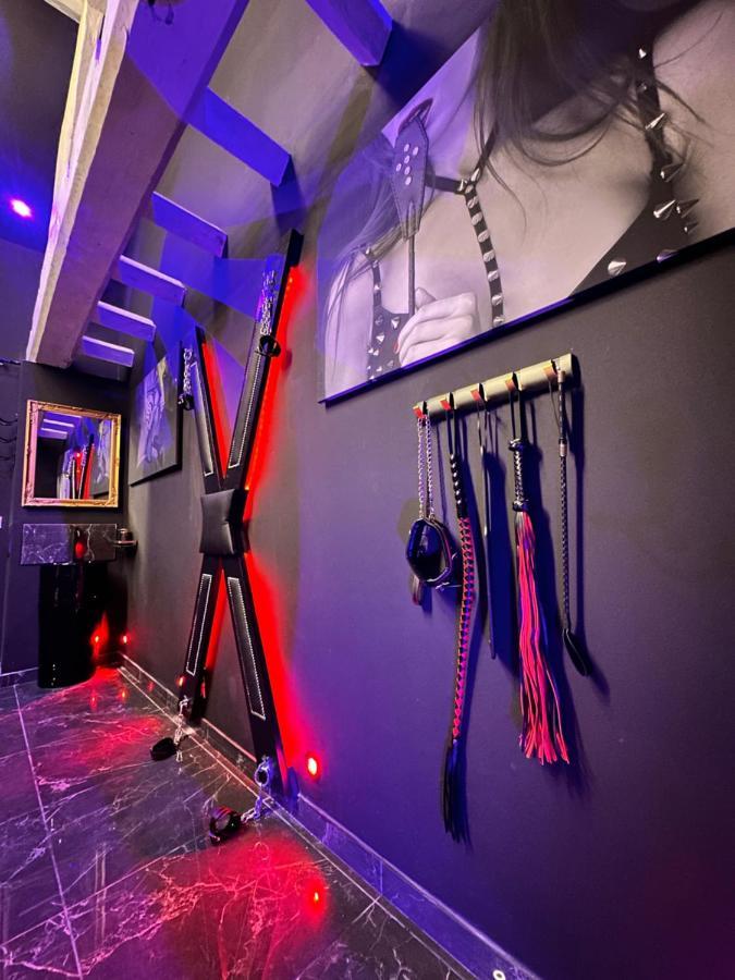 Loveroom De Luxe - Theme 50 Nuances De Grey Maison Privative Spa Insolite Douchy-les-Mines エクステリア 写真